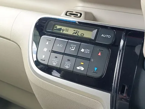 Honda N-BOX Plus