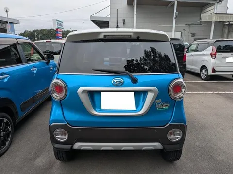 Daihatsu Cast