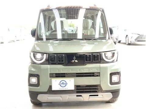 Mitsubishi Delica Mini