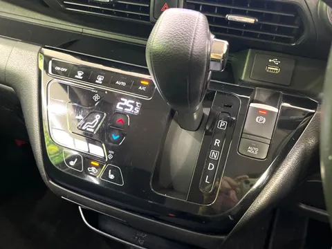 Mitsubishi eK X