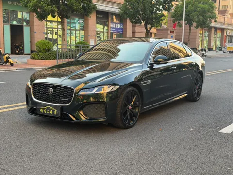 Jaguar XFL