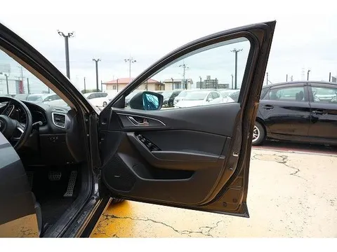 Mazda Axela Sport