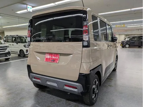 Mitsubishi Delica Mini