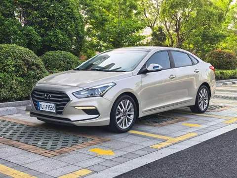 Hyundai Mistra