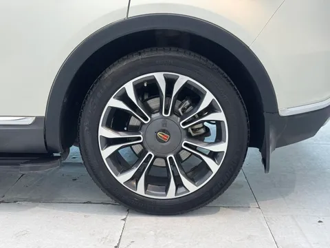 Hongqi HS5