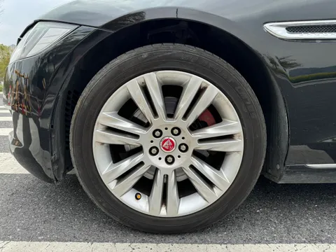 Jaguar XFL