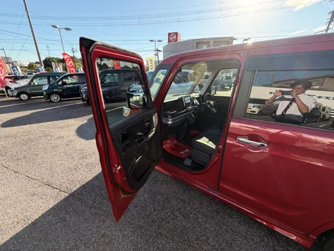 Suzuki Spacia Custom