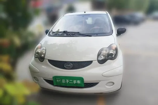 BYD F0