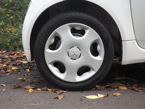 Mitsubishi I