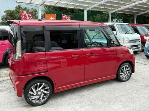 Suzuki Spacia Custom