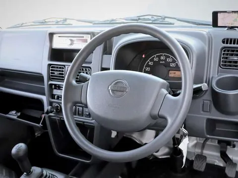 Nissan Clipper Truck