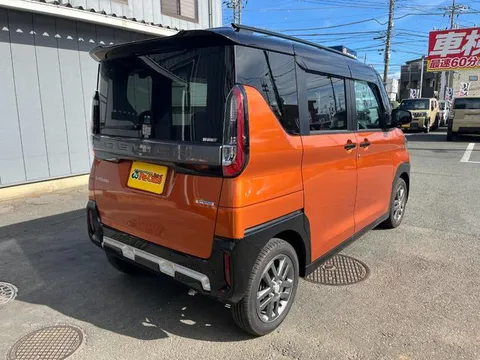 Mitsubishi Delica Mini