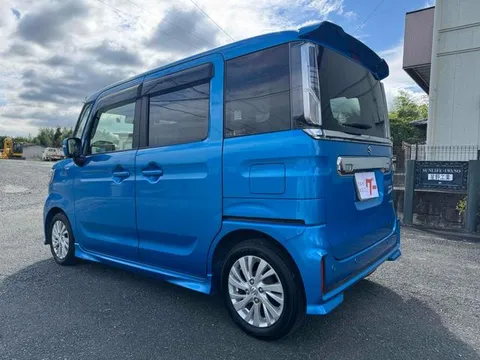 Suzuki Spacia Custom
