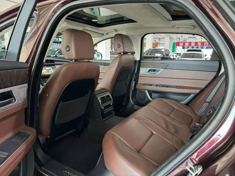 Jaguar XFL