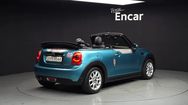 MINI Cooper Convertible