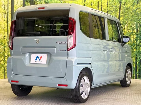 Suzuki Spacia