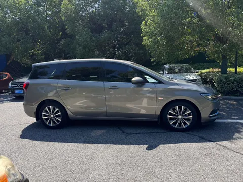 Buick GL6