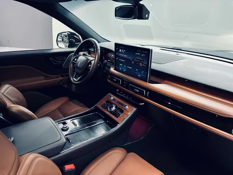 Lincoln Aviator