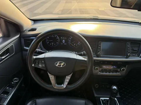 Hyundai Mistra