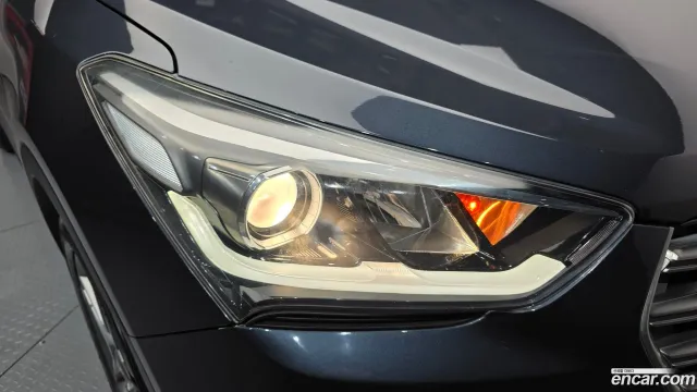 Hyundai Grand Santa Fe (Maxcruz)