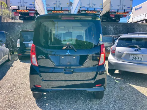 Mitsubishi eK Space