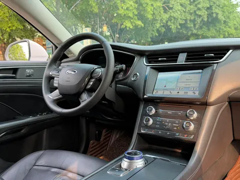 Ford Taurus