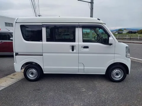 Nissan Clipper