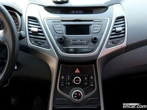 Hyundai Elantra (Avante)