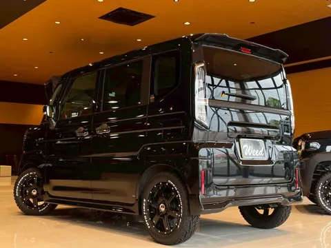 Suzuki Spacia Custom