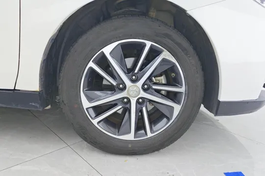 Venucia D60