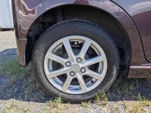 Subaru Lucra