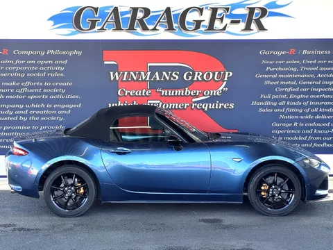 Mazda MX-5 (Roadster)