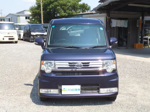 Toyota Pixis Space