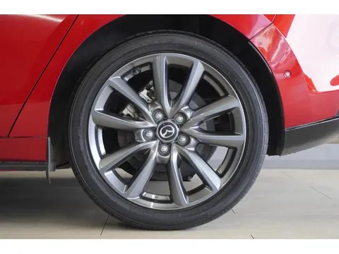 Mazda MAZDA3 Fastback