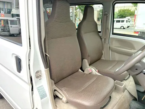 Nissan Clipper