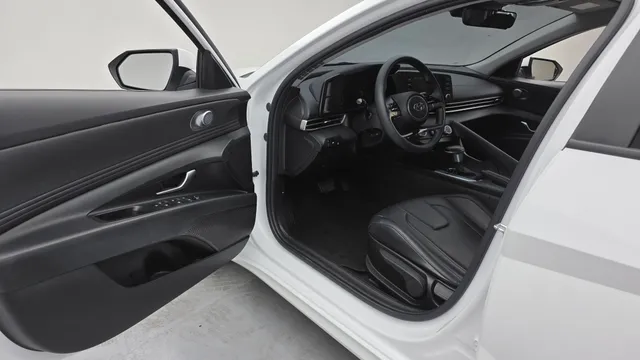 Hyundai Elantra (Avante)