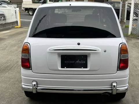 Daihatsu Mira Gino