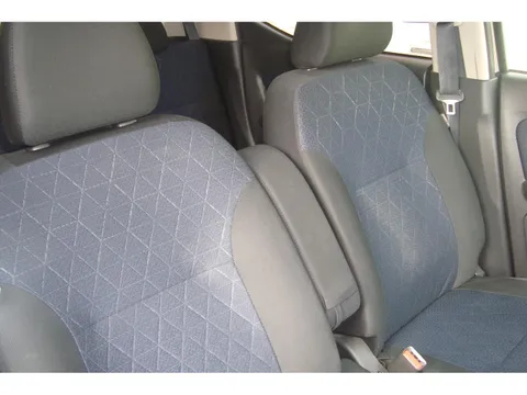 Mitsubishi eK X