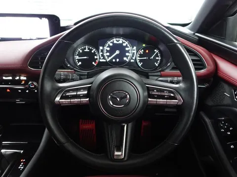 Mazda MAZDA3 Fastback