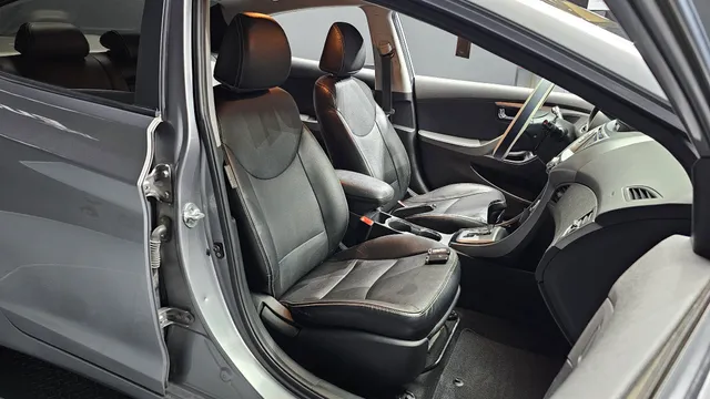 Hyundai Elantra (Avante)