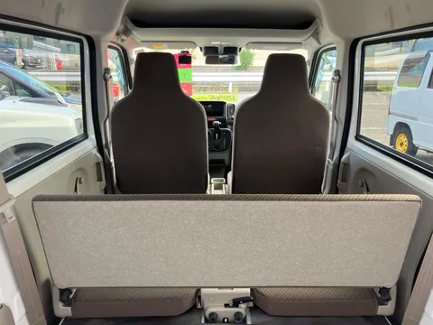 Mitsubishi Minicab Van