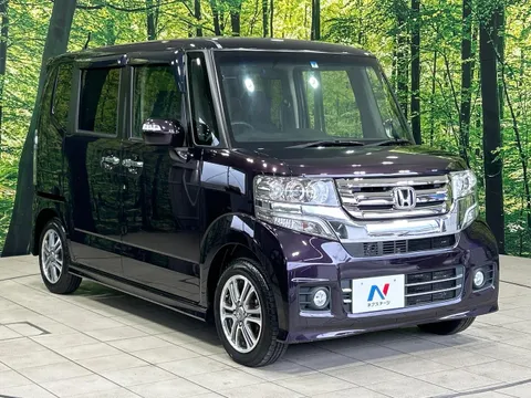 Honda N-BOX Custom