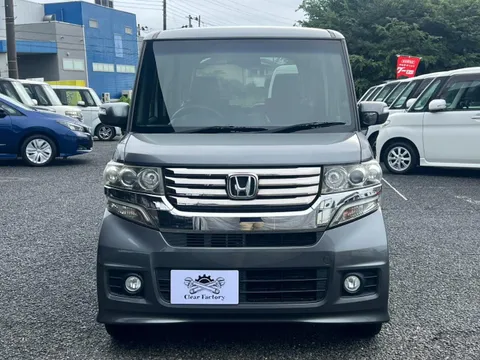 Honda N-BOX Custom