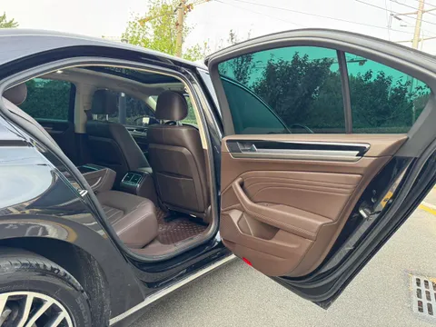 Volkswagen Phideon