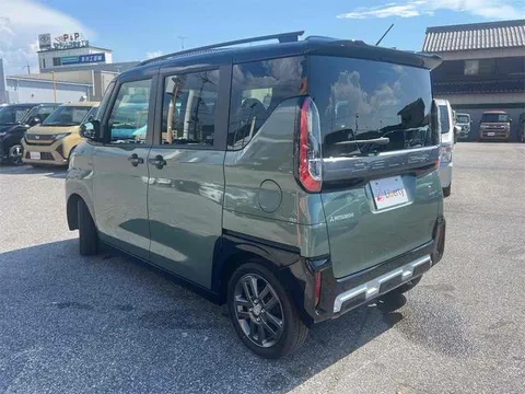 Mitsubishi Delica Mini