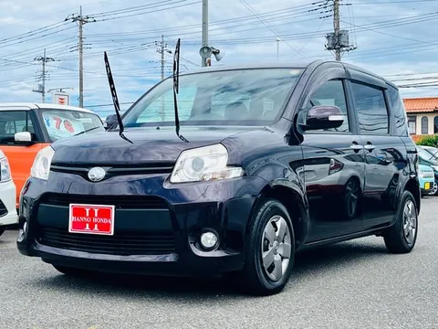 Toyota Sienta