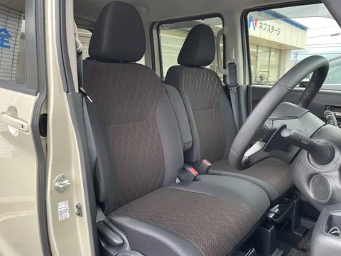 Mitsubishi eK X Space