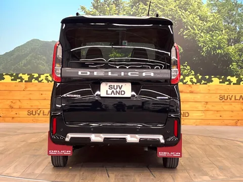 Mitsubishi Delica Mini