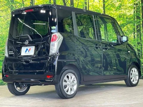 Nissan Dayz Roox