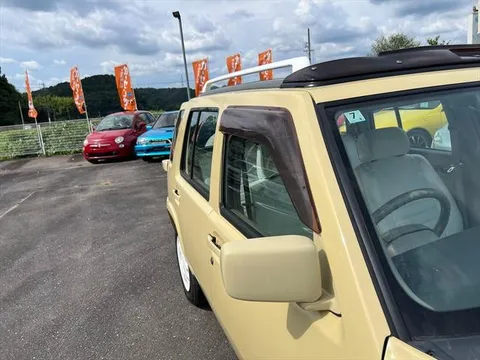 Nissan Rasheen